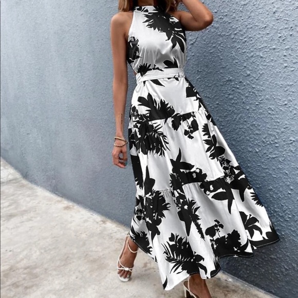 Boho floral plants cutout back ruffle hem dress - Picture 7 of 8